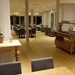 ホルフジヒト ホテル 3*